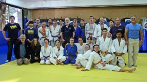 Sydney Uni supporters and fighters